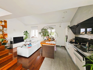 ROVINJ, PRODAJA DVOETAŽNEGA STANOVANJA