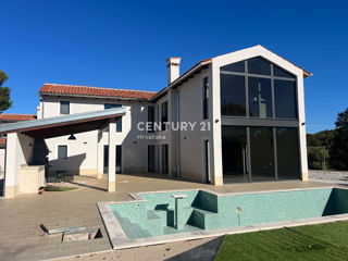 POREČ, MODERNA, NOVA VILA Z BAZENOM