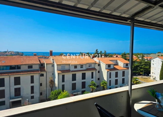 POREČ, PRODAJA, DVONADSTROPNO STANOVANJE S POGLEDOM NA MORJE