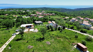 KRNICA, OKOLICA, GRADBENI TEREN S POGLEDOM NA MORJE