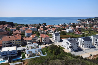 UMAG, ZAMBRATIJA, DVOSOBNO STANOVANJE LE 200 METROV OD PLAŽE IN MORJA