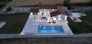 Prodaja, hiša, samostojna, Istarska županija, Buzet, Senj