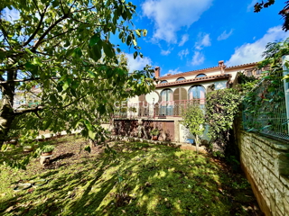 UMAG, OKOLICA, DRUŽINSKA HIŠA S PESTRIM POTENCIALOM