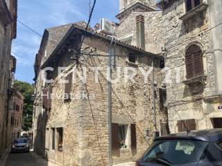 VODNJAN, ISTARSKA KAMENA HIŠA V CENTRU