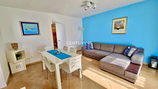 NOVIGRAD, OKOLICA, DVOSOBNO STANOVANJE LE 4 KM OD NOVIGRADA