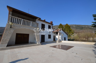 Prodaja, hiša, samostojna, Istarska županija, Oprtalj, Livade