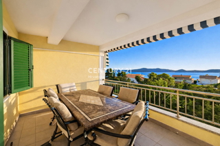 ZNIŽANO!!! SUKOŠAN, STANOVANJE 123 M2, PRIZEMLJE, GARAŽA, SHRANJEVALNIK, ČUDOVIT RAZGLED NA MORJE