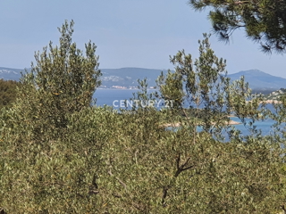 Drage - Pakoštane - gradbeno zemljišče z razgledom na morje in marino