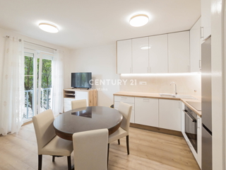 Zadar, Voštarnica, 2,5-prostorsko stanovanje, 55,65 m2, 1. nadstropje, obnovljeno, opremljeno, takoj vseljivo