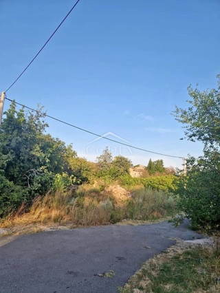 Kostrena, Urinj - zazidljivo poslovno zemljišče