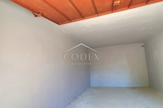 Pećine - prodaja garaže na atraktivni lokaciji