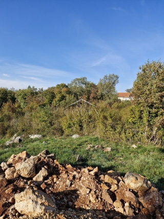 Krk, Hlapa – prodaja atraktivnega zemljišča za gradnjo hiše
