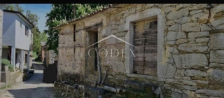 Buzet, okolica - prodaja starodobnikov z zemljiščem za adaptacijo