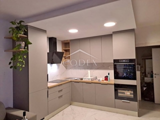 Umag - dva apartmaja na dobri lokaciji