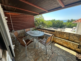 Crikvenica – stanovanje le 50 metrov od morja!
