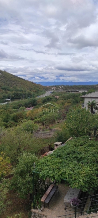 Sušačka Draga - prodaja družinske hiše z 2 apartmajema