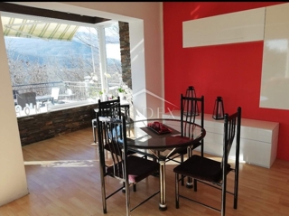 Brešca - prodaja stanovanja v 2. nadstropju hiše