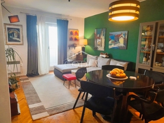 Opatija - prodaja na novo adaptiranega apartmaja s pogledom na morje