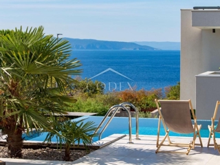 Kostrena – Prodaja luksuzne vile s bazenom in čudovitim razgledom