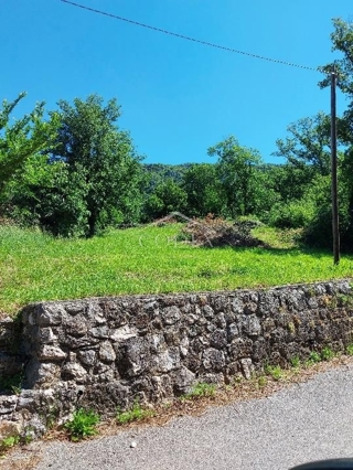 Bribir - gradbeno zemljišče za gradnjo na mirni lokaciji
