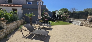 Punta Križa – prodaja prenovljene hiše s panoramskim razgledom