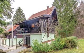 Vrbovsko - prodaja lesene hiše s prostorom za zabavo