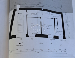 Fužine – Etaža hiše za prenovo v centru