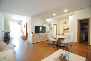 IZKLJUČNO V AGENCIJI! Stanovanje v centru Poreča, le 600 m od morja!