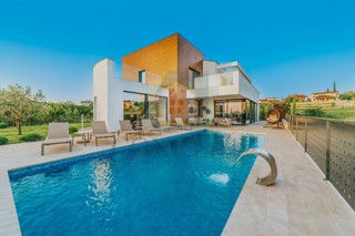 Poreč, okolica, Luksuzna vila s panoramskim pogledom na morje, 10 km od morja