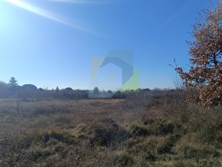 Poreč, Građevinsko zemljišče za gradnjo stavb in/ali hiš, 700 m od morja