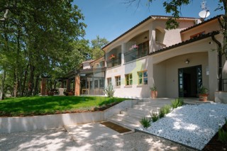 Poreč, okolica, butični hotel s restoranom i vsebino