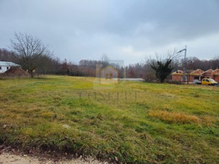 Žminj, okolica, Građevinsko zemljišče, možnost nakupa večje površine