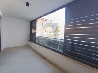 Poreč, center, Stan v 2. nadstropju nove luksuzne zgradbe s garažo, 200 m od morja