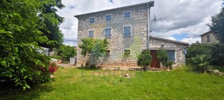 Poreč, okolica, Kamena hiša z obsežno okolico in pogledom na morje, 5 km od morja