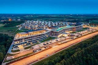 Ekskluzivne moderne vile s 5 zvezdicami - Petram Resort & Residences