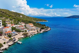 Apartmajska hiša, 1. vrsta do morja, Vinišće