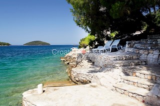 Otok Korčula - Hotel villa prva vrsta do morja