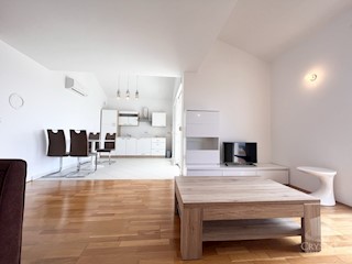 Novigrad, Stanovanje 3S+DB na prodaju, 338.000 €