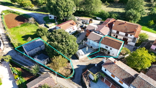 ISTRA, ŽMINJ - Dve hiši skupaj z dvoriščem