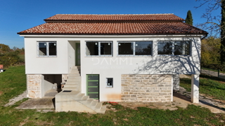 ISTRA, ŽMINJ - Vrhunska samostojna hiša z veliko zemljiščem