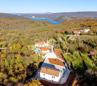 Istra, Rakalj - moderna vila z bazenom, pogled na morje