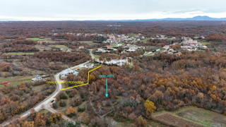 ISTRA, SVETVINČENAT - Zemljišče blizu urbanizacije do dostopne ceste 725 m2