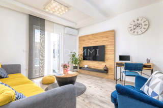 Istra, Valbandon - dvonadstropno stanovanje 500 m od morja