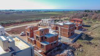 Hiša Novigrad, 200.000m2