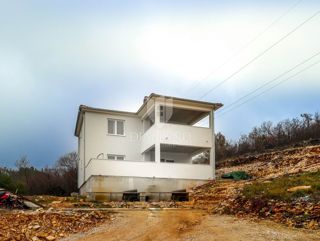 Rovinj, okolica, odlična hiša v mirnem naselju