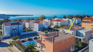 Novigrad, okolica! Čudovita hiša 200 metrov od morja!