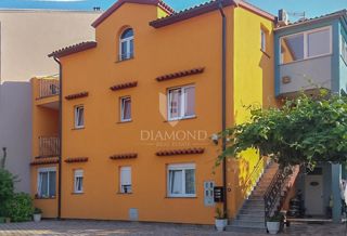 Rovinj, hiša z več stanovanjskimi enotami za bivanje ali najem