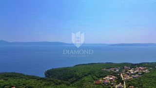 Zemljišče Rabac, Labin, 769m2