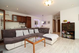 Apartmaj Malinska, Malinska-Dubašnica, 72m2