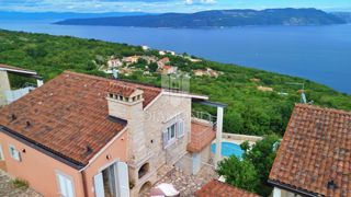 HIŠA S PANORAMSKIM POGLEDOM NA MORJE, RABAC